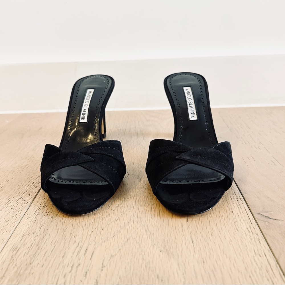 NWT Manolo Blahnik Siemu 70mm Suede Kitten-Heel Sandals in 38 (8) - Picture 3 of 10